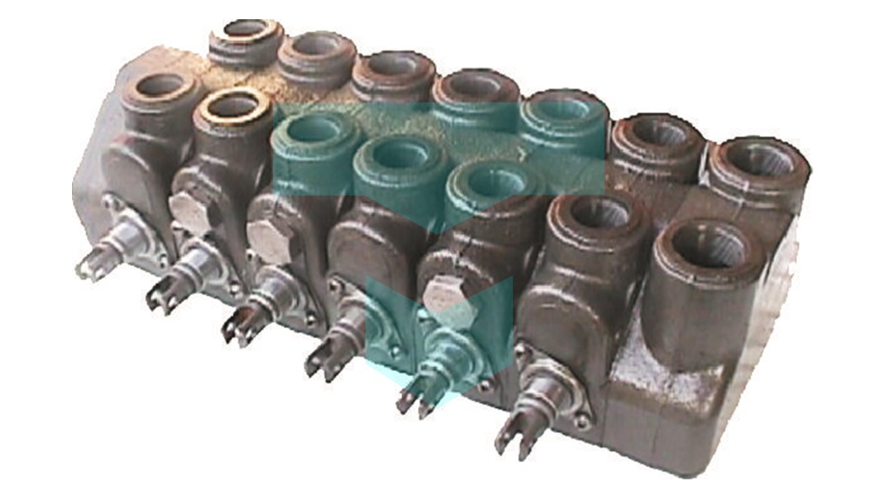 VALVULA COMANDO RETROEXCAVADORA JD310